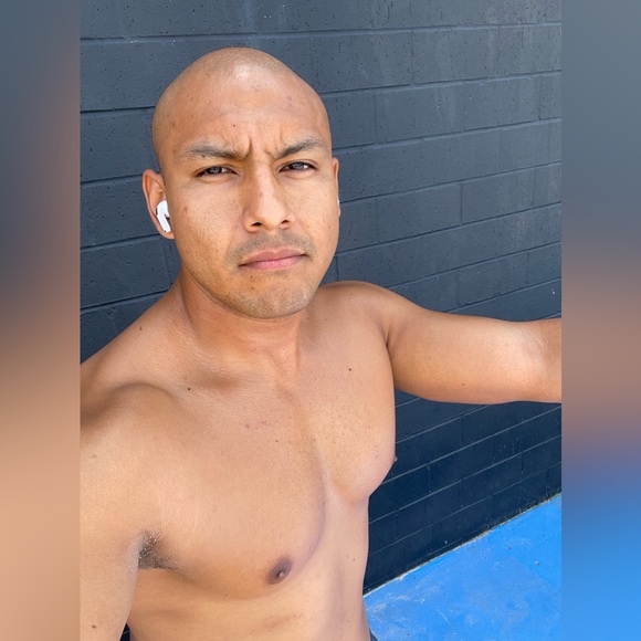 Meet your Posher, Emanuel - Picture 3 of 3